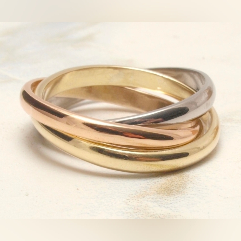 Tri-Color Interlocking Ring Sz9